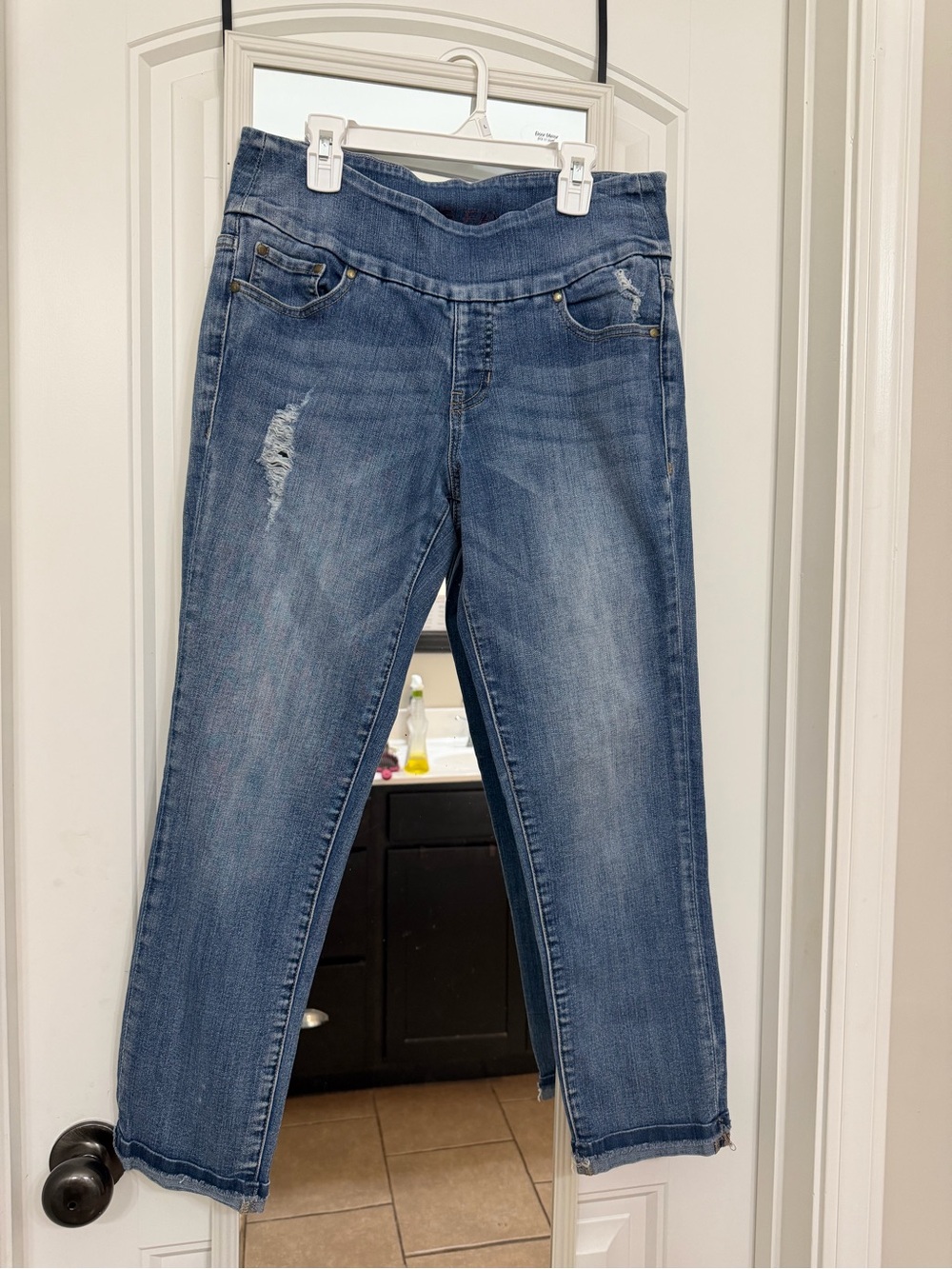 Jag Jeans Cropped Distressed Blue Ankle Jeans